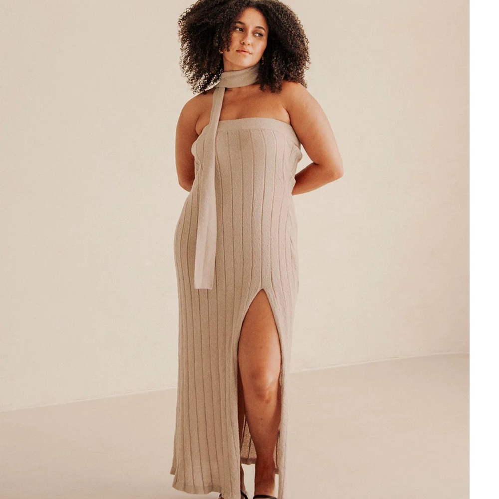 Sabo Skirt Strapless Taupe Knit Dress